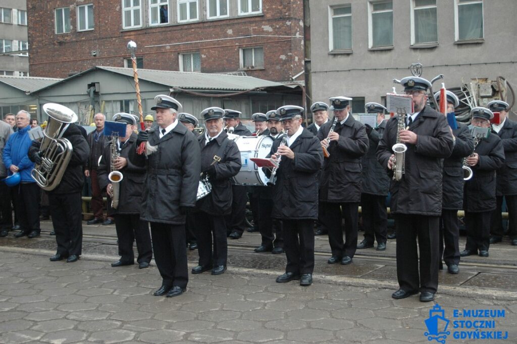Chrzest i podniesienie bandery - 8245-5 - BALTIC ACE - 2007 - foto Tadeusz Lademann