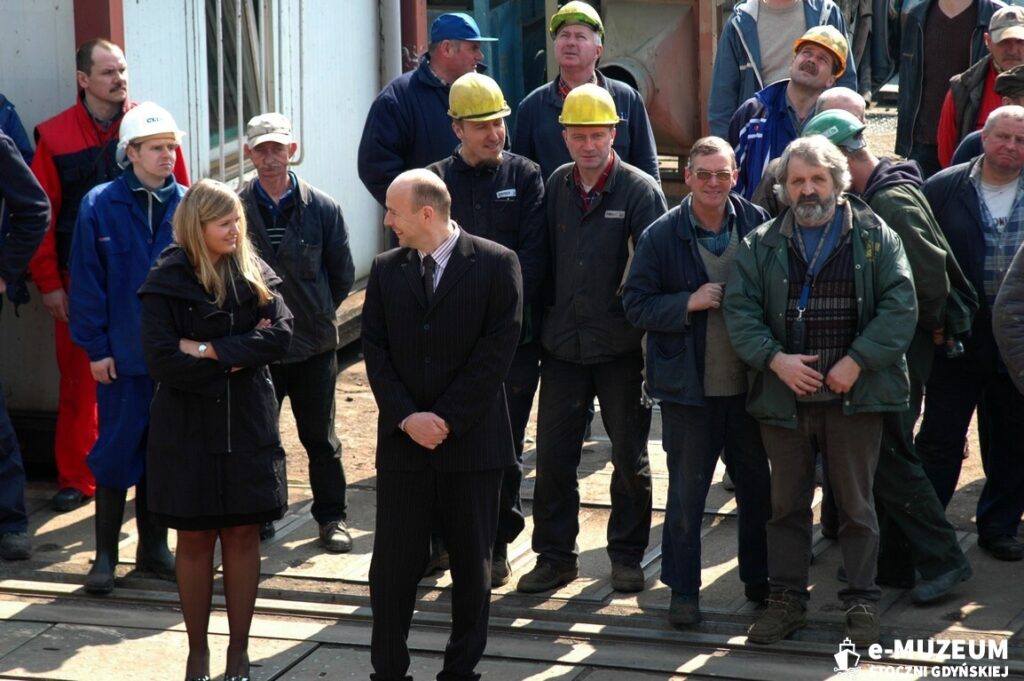 Chrzest i podniesienie bandery - 8168-20 - GARNET LEADER - 2008 - foto Tadeusz Lademann