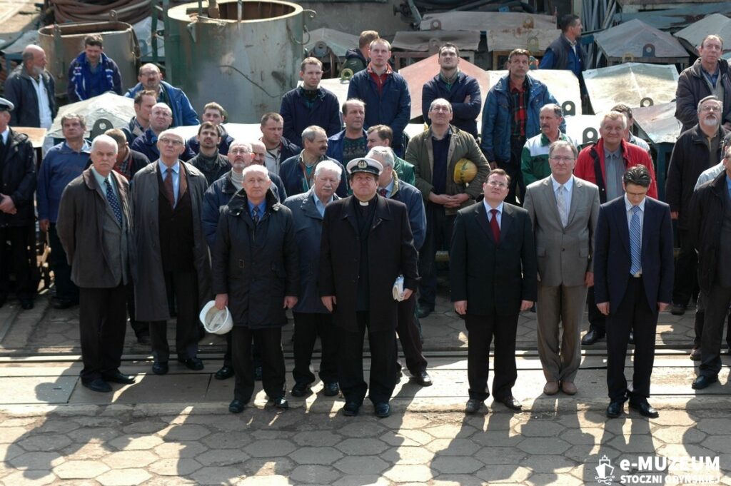Chrzest i podniesienie bandery - 8168-20 - GARNET LEADER - 2008 - foto Tadeusz Lademann