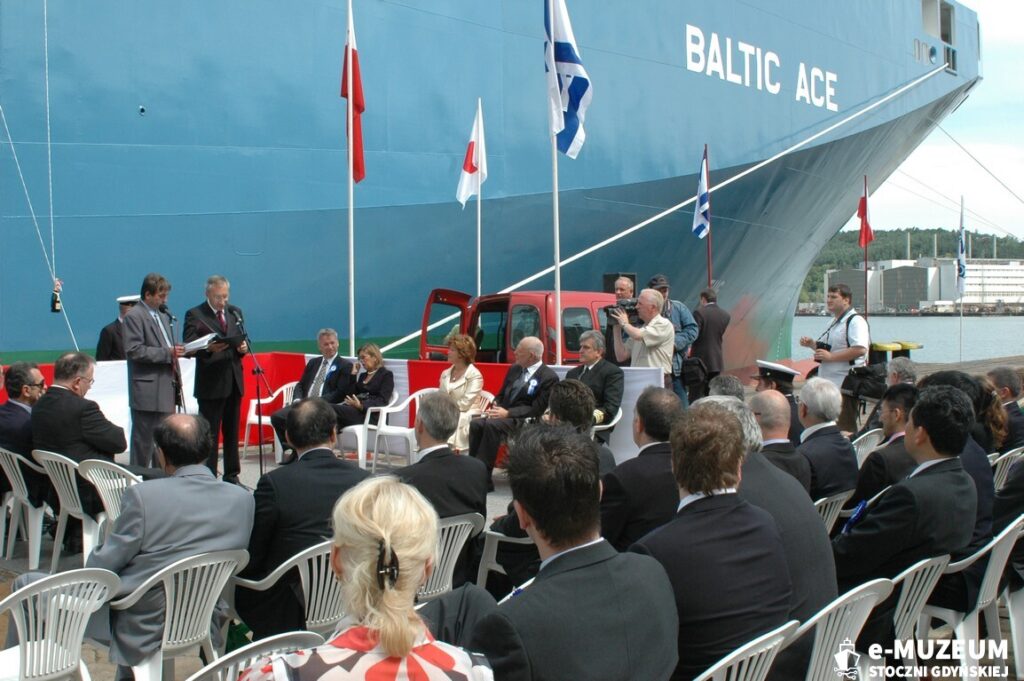 Chrzest i podniesienie bandery - 8245-5 - BALTIC ACE - 2007 - foto Tadeusz Lademann