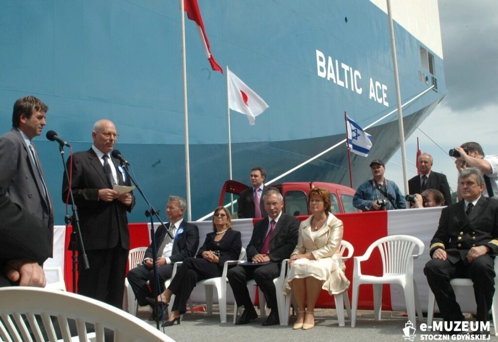 Chrzest i podniesienie bandery - 8245-5 - BALTIC ACE - 2007 - foto Tadeusz Lademann