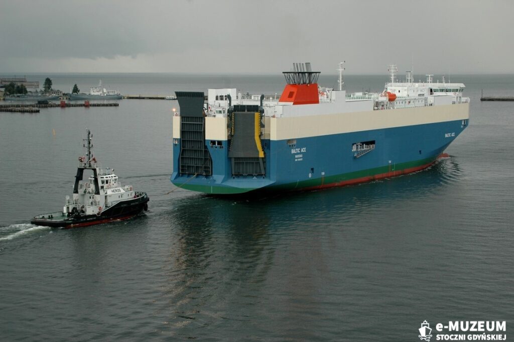 Chrzest i podniesienie bandery - 8245-5 - BALTIC ACE - 2007 - foto Tadeusz Lademann