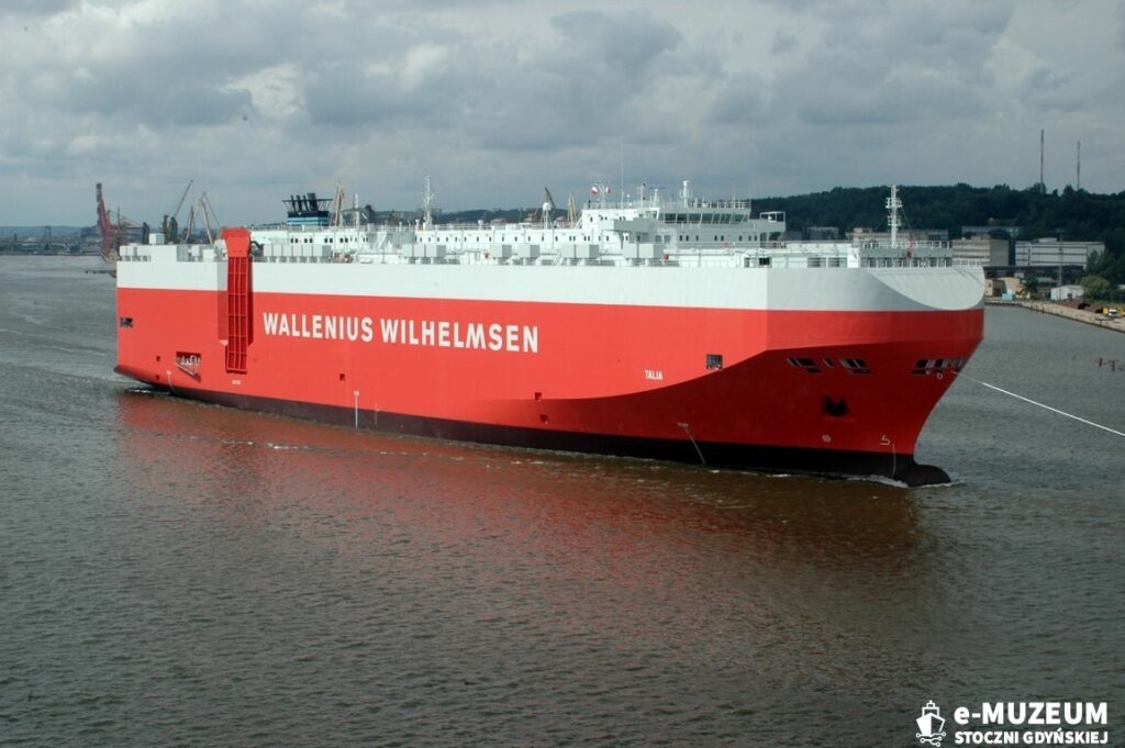 Chrzest i podniesienie bandery &ndash; 8168-14 - TALIA - 2006 &ndash; foto Tadeusz Lademann