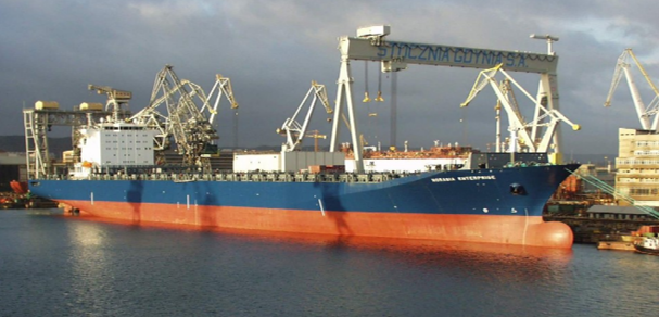 Year 	 	: 2003
name   	: AMARANTA/NORASIA   ENTERPRISE
Type series 	: Container vessel 4444 TEU 8234/2
General Designer : mgr inż. Wojciech Żychski.